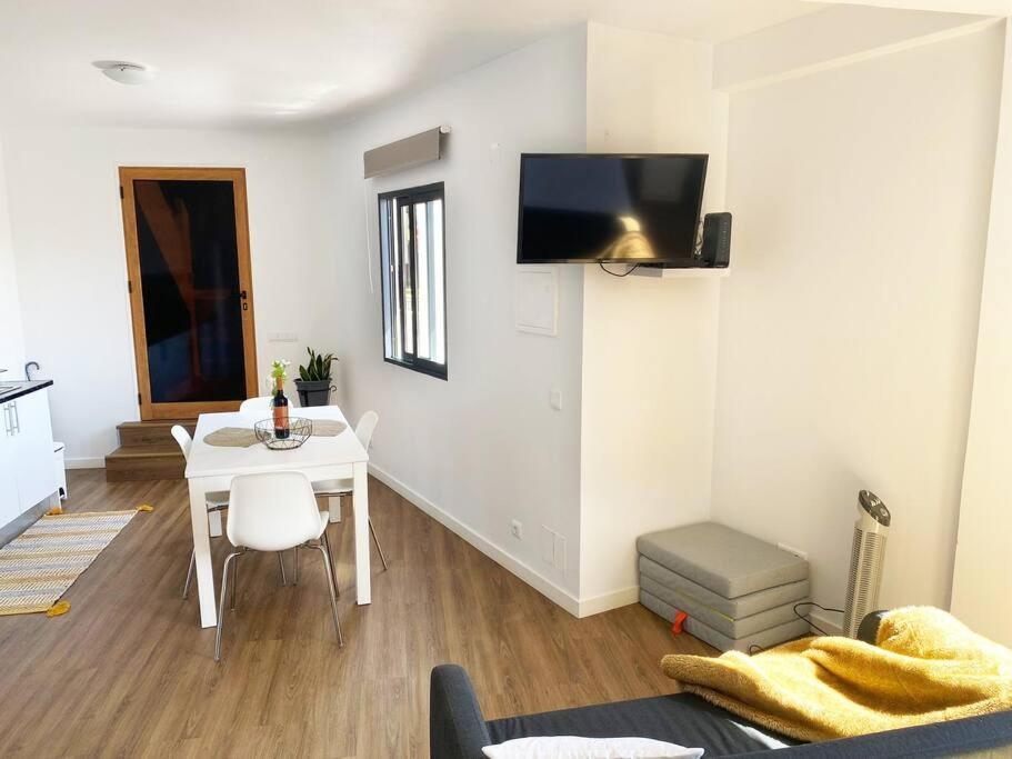 Machico Center W/ Terrace 5 Min Beach Экстерьер фото